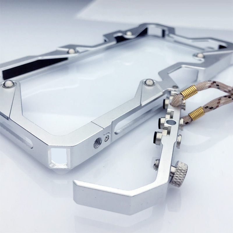 Custodia protettiva in lega di - Metal Bumper Aluminum Frame Case recensione e prezzo